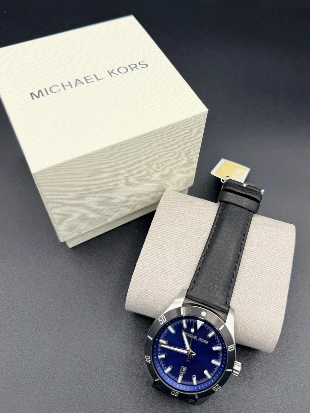 New With Tag Michael Kors Layton MK8854 Three-Hand Date Leather Watch
